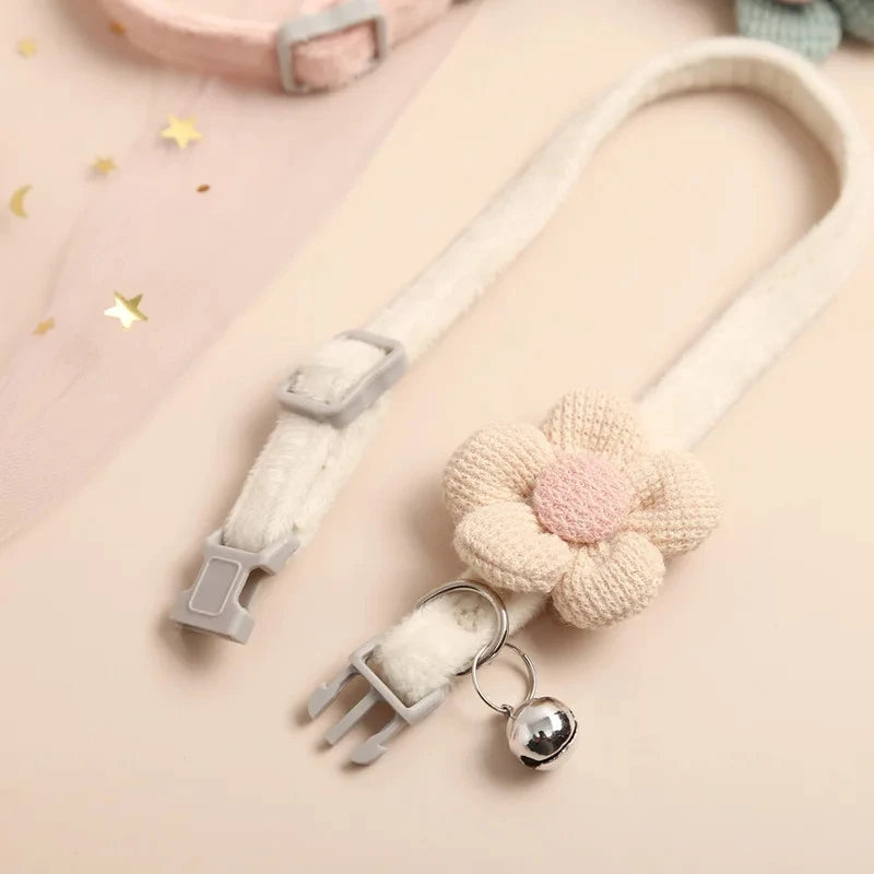 Cute Flower Adjustable Buckle Cat Collar With Bell-Catonomy-Catonomy