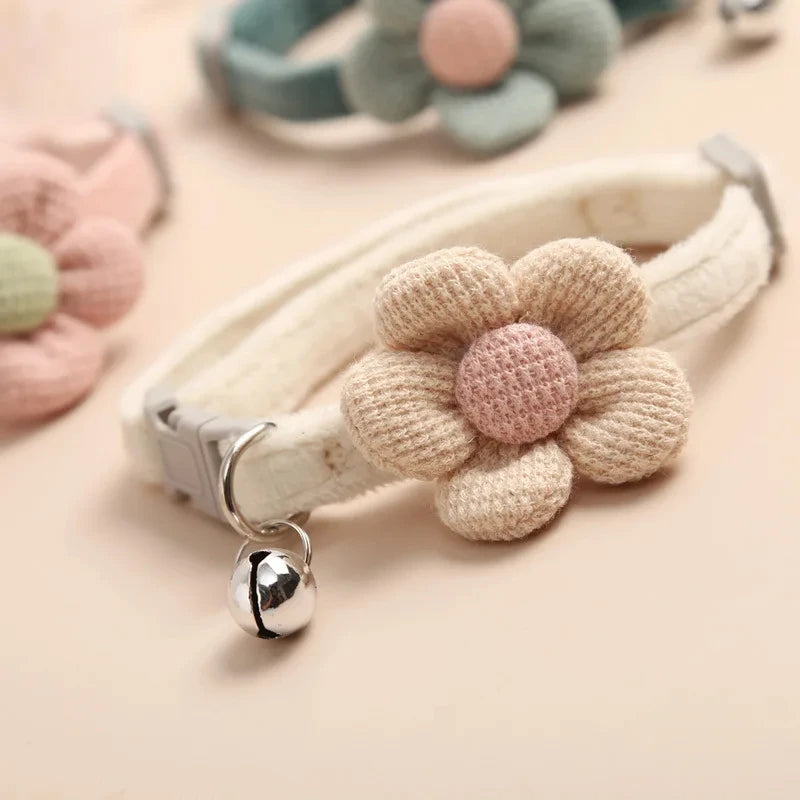 Cute Flower Adjustable Buckle Cat Collar With Bell-Catonomy-Catonomy