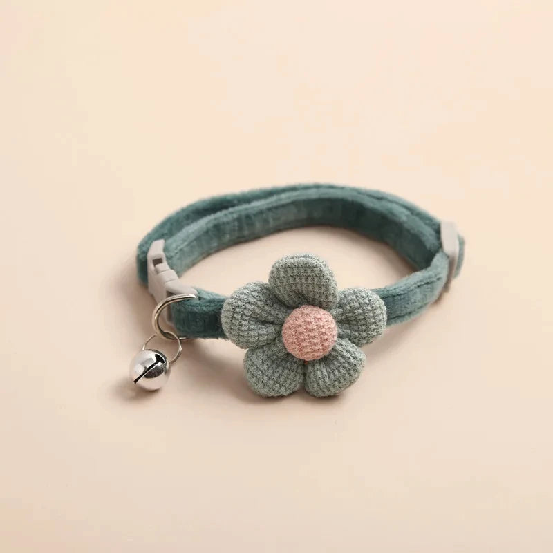 Cute Flower Adjustable Buckle Cat Collar With Bell-Catonomy-green-1.5x3 cm-Catonomy