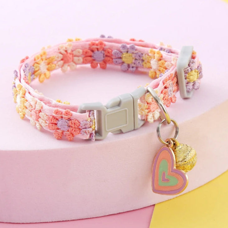 Rainbow Lace Flower Cat Collar With Charm And Bell-Catonomy-Heart Charm-Catonomy