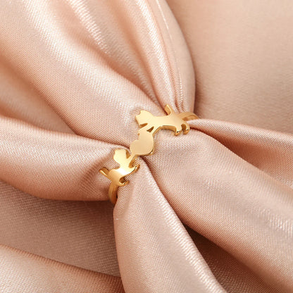 Romantic Cats Holding Heart Ring-Catonomy-Golden-7 (17 mm)-Catonomy