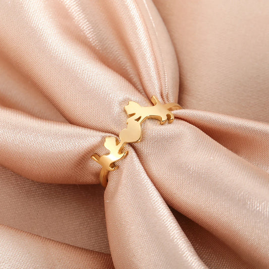 Romantic Cats Holding Heart Ring-Catonomy-Golden-7 (17 mm)-Catonomy